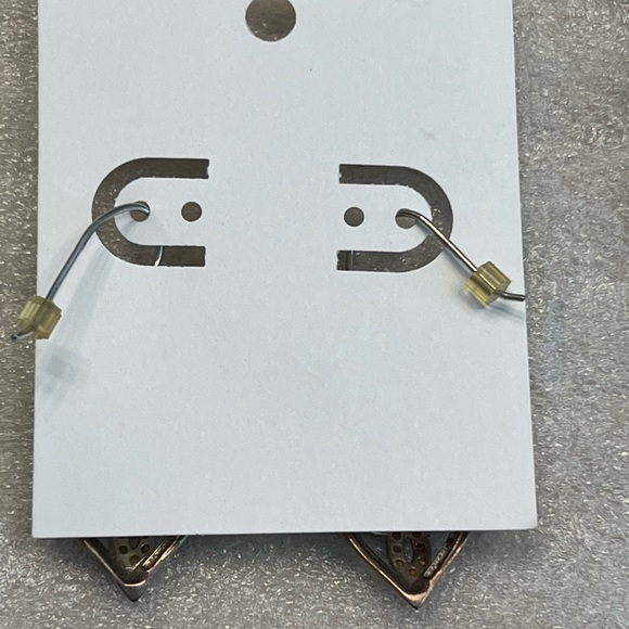 SOLD Earrings, Sparkly, Hearts, Very Pretty. - Picture 3 of 7